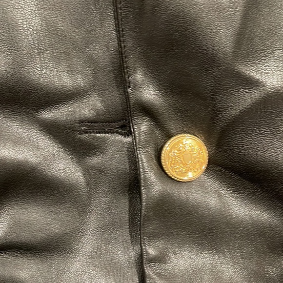 NWT ZARA Black Faux Leather Fitted Blazer Gold Hardware XS - Picture 3 of 8